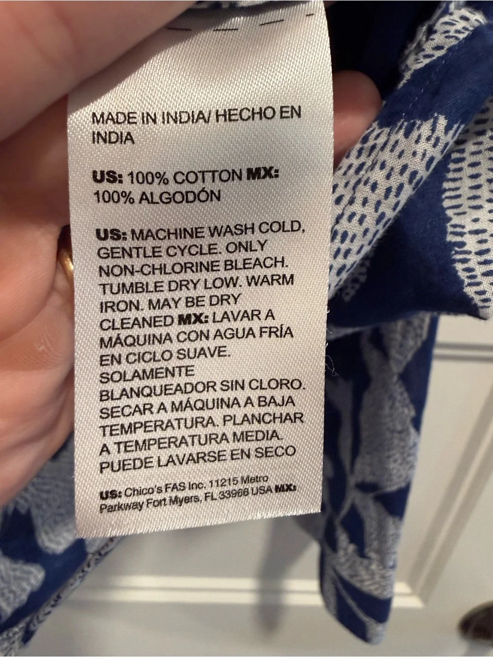 Chico‘s cotton Women’s Navy Leaf-Print Button-Up Blouse size 1 - Picture 9 of 10